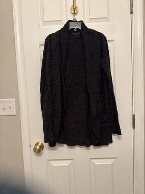 Barefoot Dreams CozyChic Lite Circle Cardigan Carbon Black, Size M